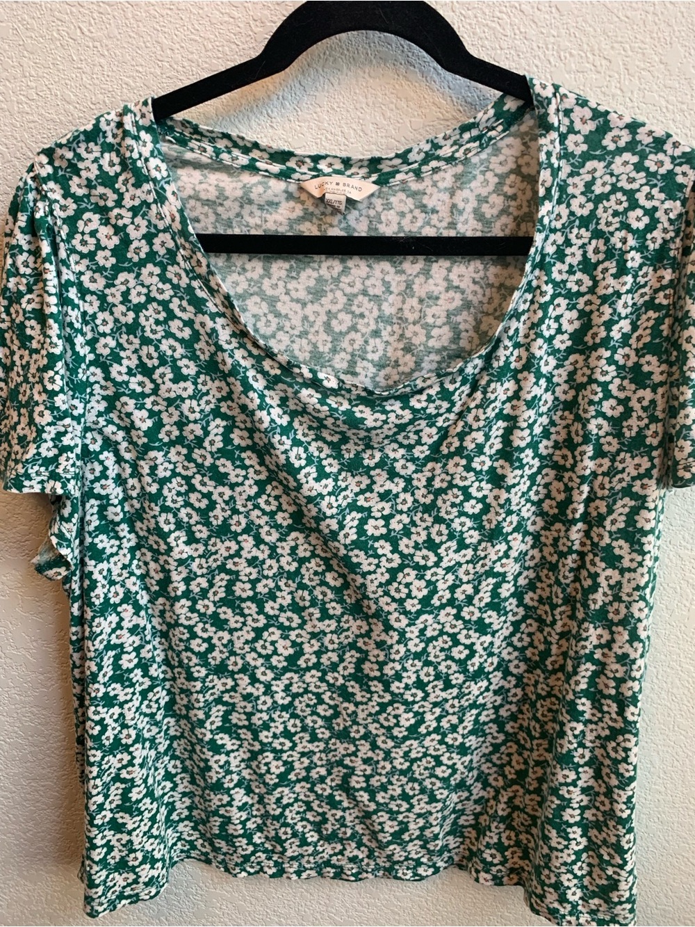 Lucky Brand Green Floral Scoop Neck Short Sleeve Tee